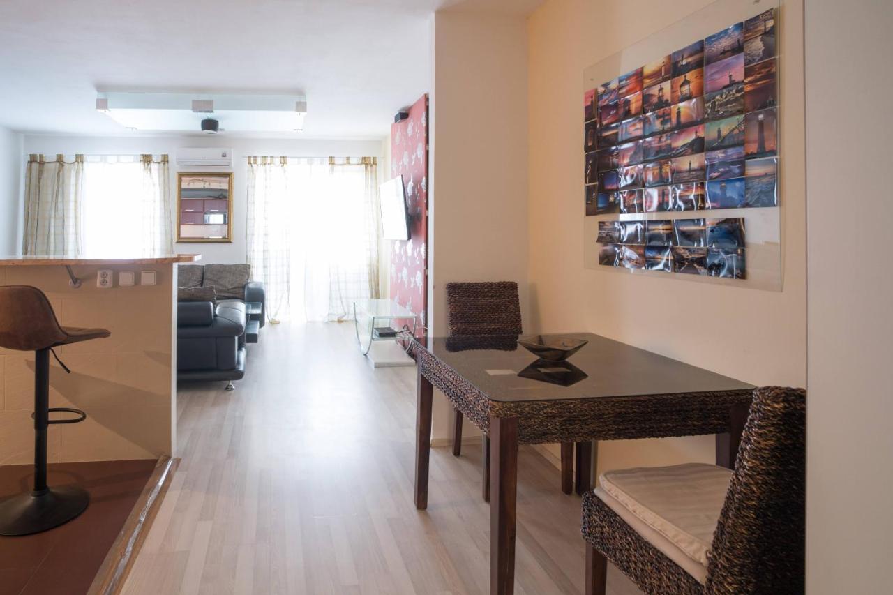 Apartment Vodni With Parking Brno Exterior photo